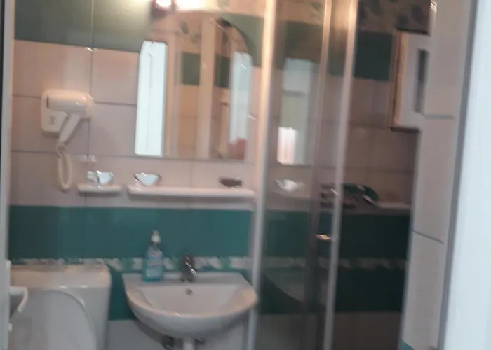 Casa Nina Gazde/Camere de închiriat