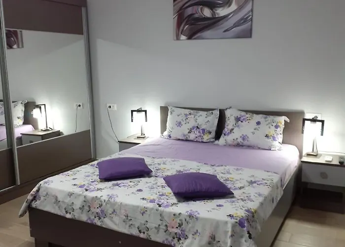 Casa Nina Gazde/Camere de închiriat Eforie Nord